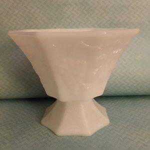 Vintage Achor Hocking pedestal Bowl
